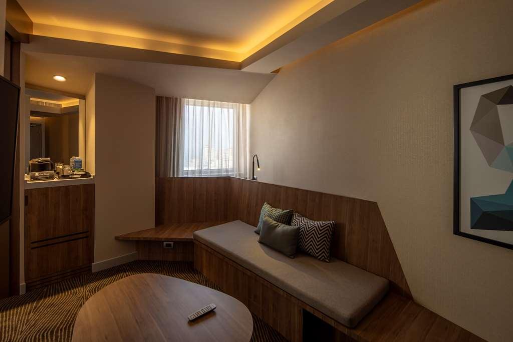 Hilton Garden Inn Lima Miraflores Room photo